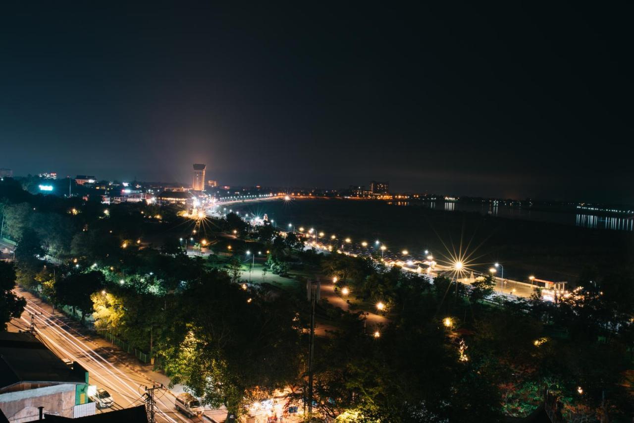 V Hotel Vientiane Eksteriør bilde