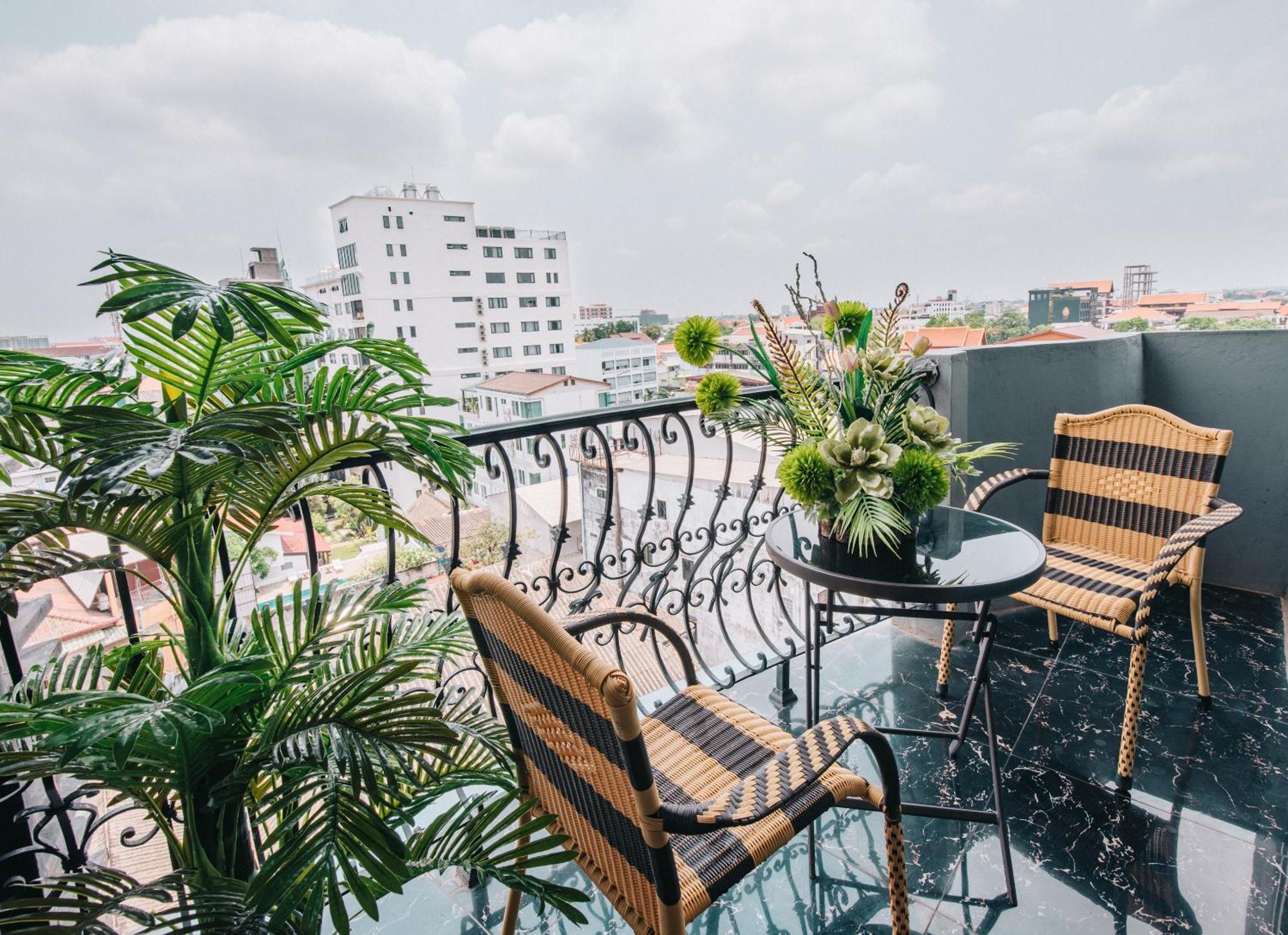 V Hotel Vientiane Eksteriør bilde